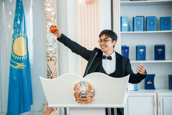 Награждён автор лучшего романа о Казахстане