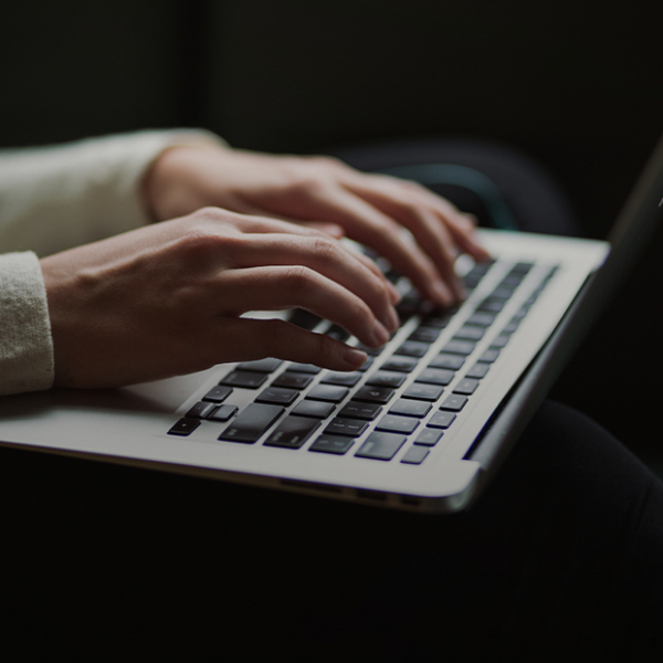 Стипендии и стажировки апреля