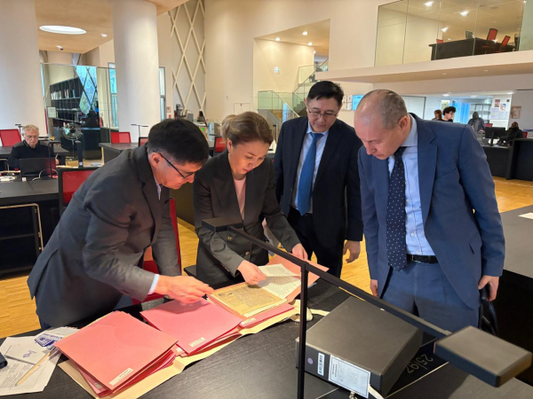 Архивная дипломатия: Казахстан и Франция объединяют усилия в сохранении истории